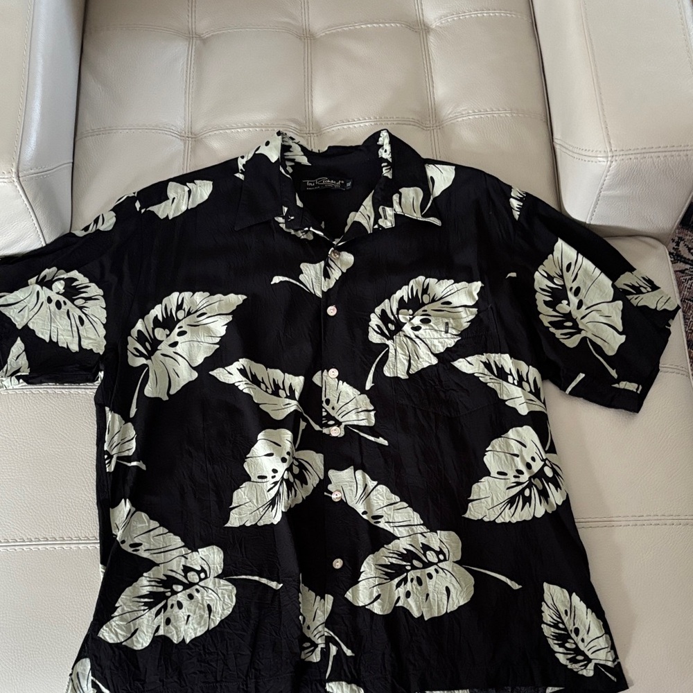 Vintage - XL - Hawaiian Shirt - Tori Richard Black and White Leaf Print Shirt